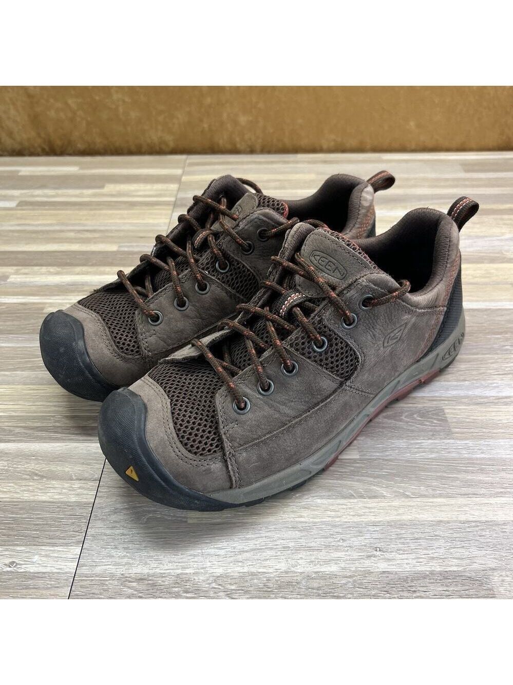 KEEN GDC 1112 Women's Hiking Boots Brown Leather Lace Up Size 8/40.5 More Like 9